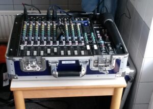 in4more-geluidsinstallatie-mengpaneel-huren-friesland