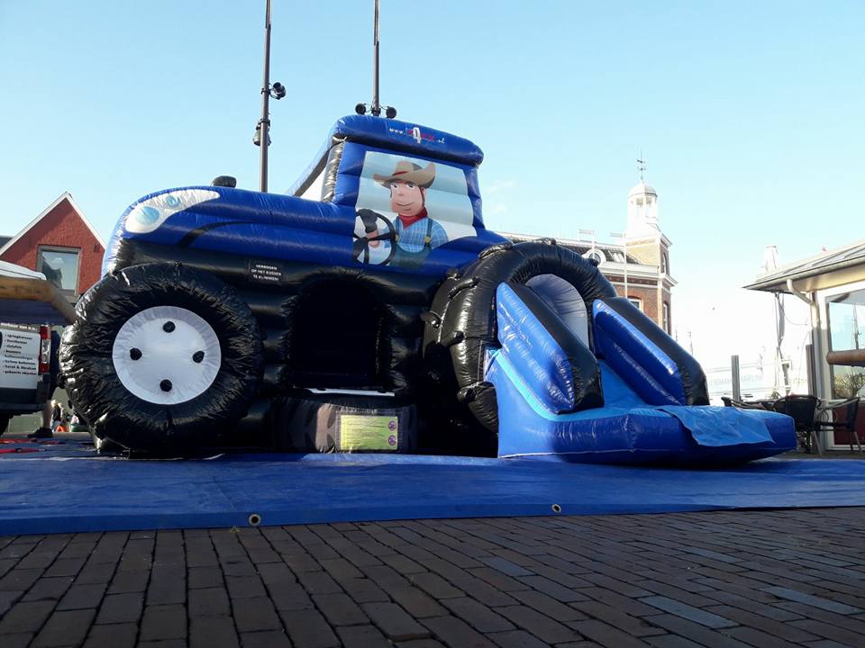 tractor-springkussen-in4more-harlingen-nederland-copyright