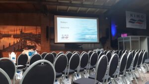 stackchair-blauwe-zitting-huren-harlingen-in4more